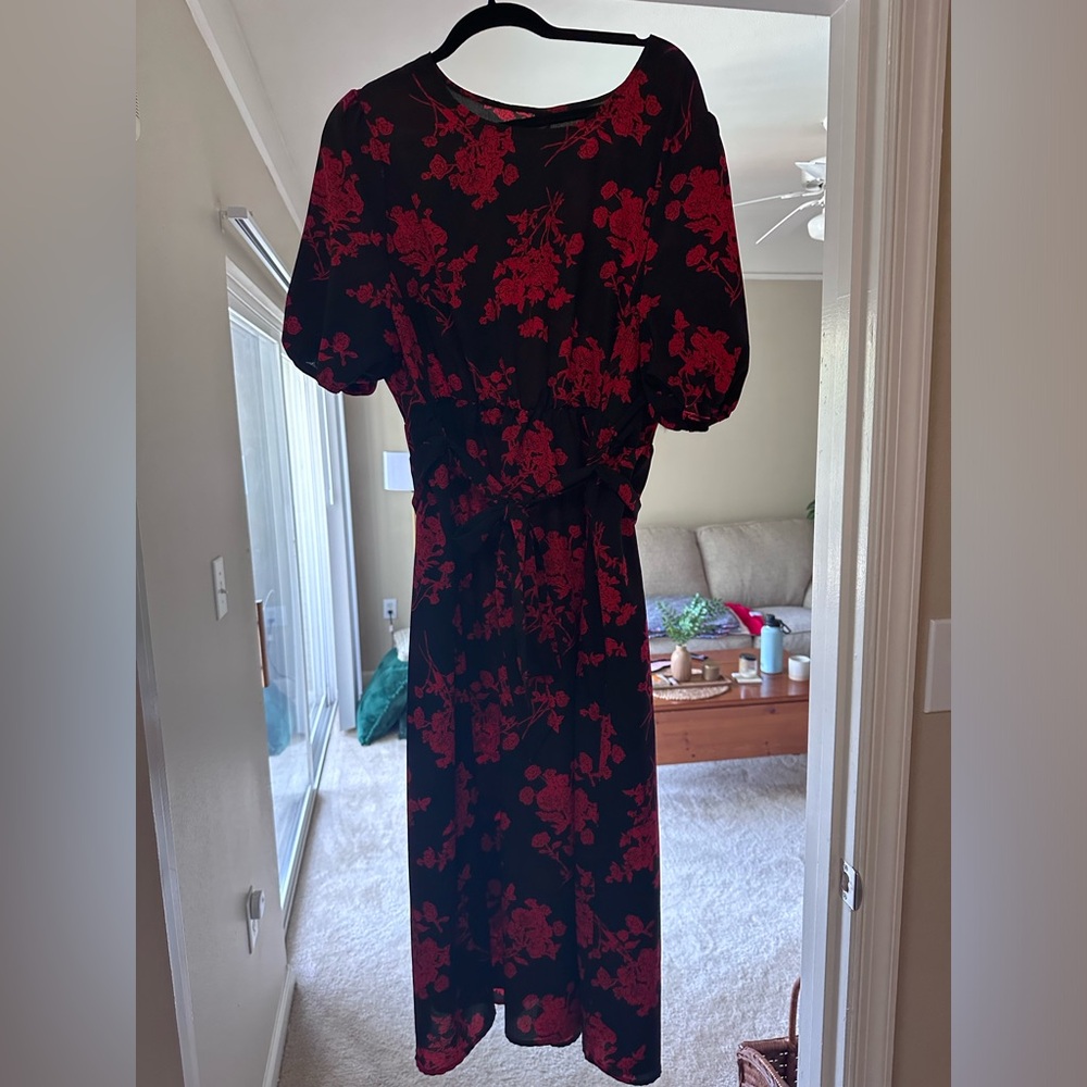Black and red dres with wrap around tie